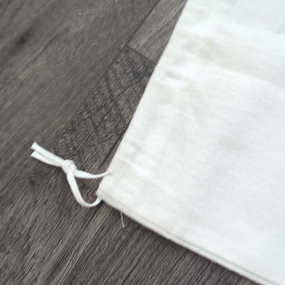 Michael Kors Dust Bag White w/Goldtone Lettering 20x20 NWOT - Picture 4 of 8